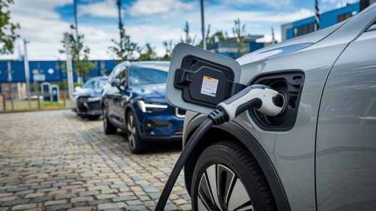 Volvo et l&rsquo;électrification automobile : cap sur 2035 malgré les vents contraires