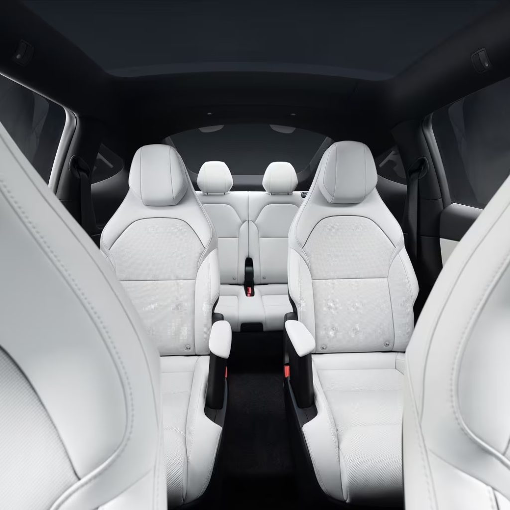 Interior du Tesla Model Y L